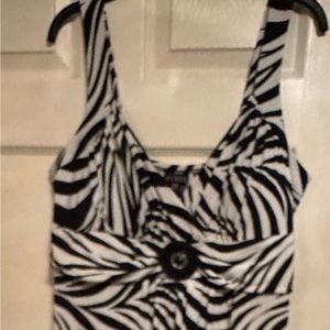 Enfocus Woman zebra 🦓 striped Maxi Armpit to armpit 23” with stretch